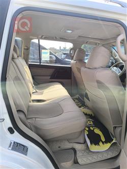 تۆیۆتا لاند کروزەر